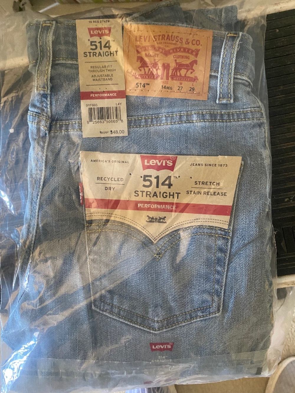 Boys 14R 514 straight cut Levi's NEW
